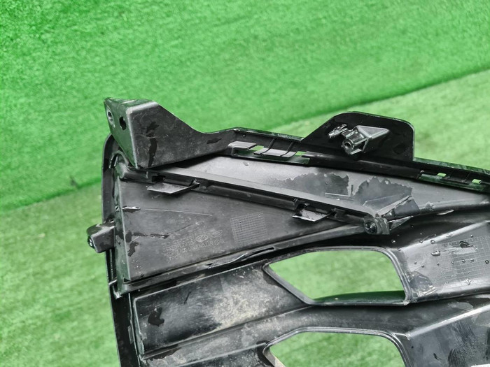 Накладка ПТФ левая Kia K5 (2019-2023)