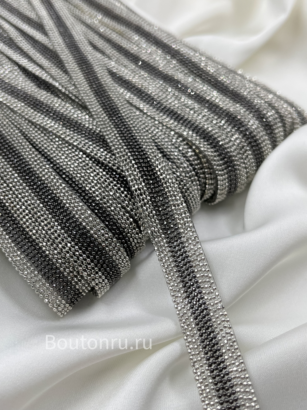 Тесьма термоклеевая мониль серебро графит