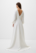 Свадебное платье с открытой спиной