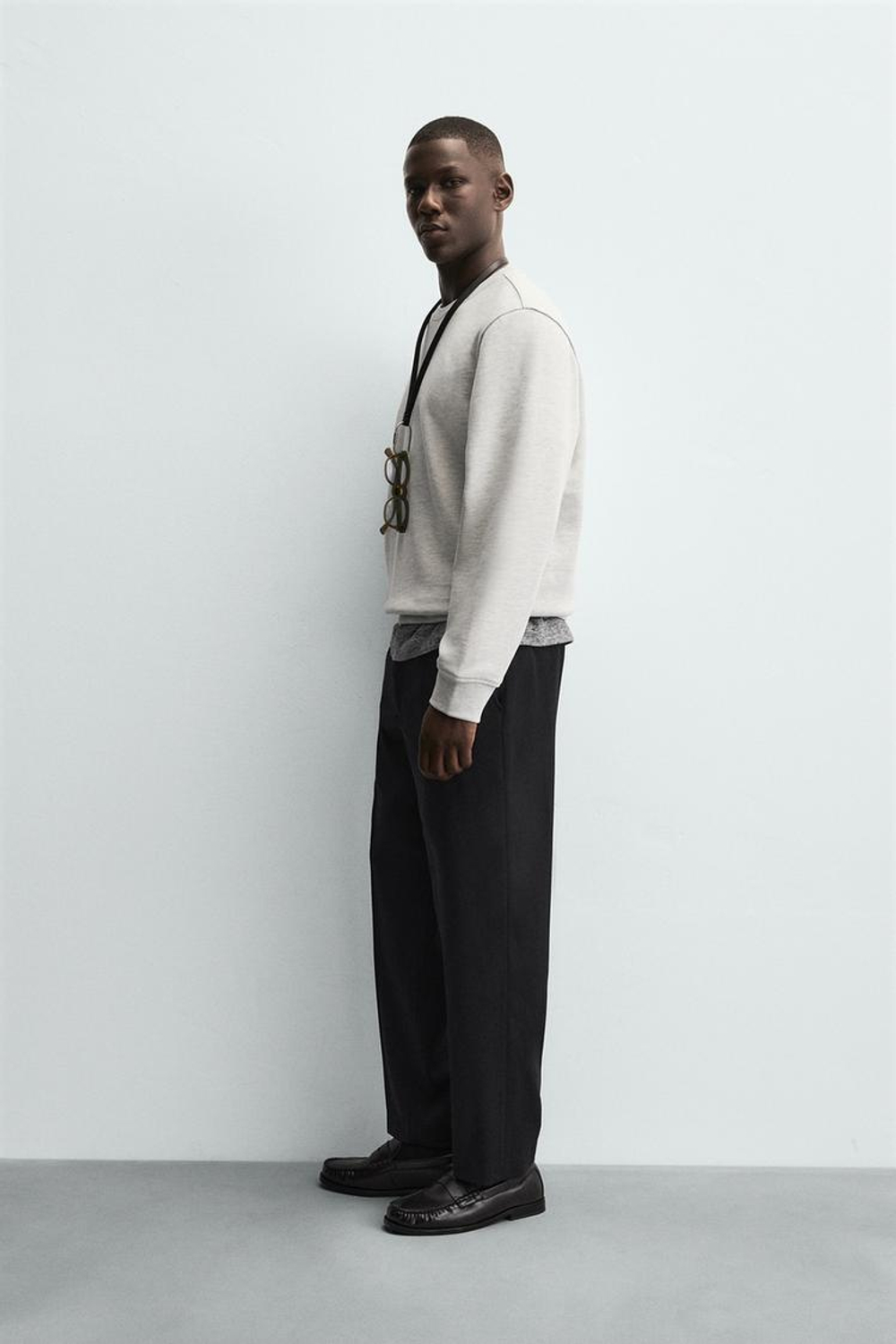 ZARA ТОЛСТОВКА ИЗ ПЛОТНОЙ ТКАНИ С КРУГЛЫМ ВЫРЕЗОМ, СЕРЫЙ МЕЛАНЖ