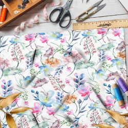 Ткань бифлекс пастельные цветы на бежевом фоне