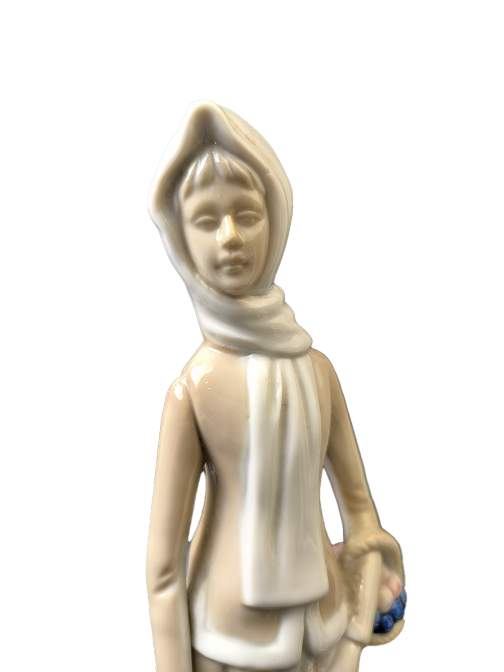 Фарфоровая статуэтка "Девушка с собакой"