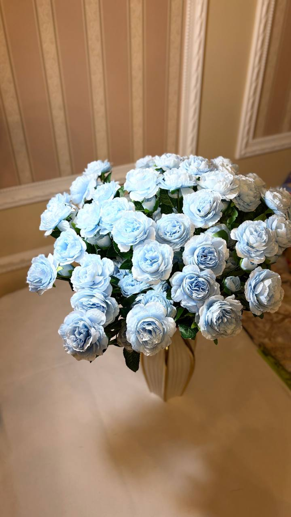 пионовидные голубые