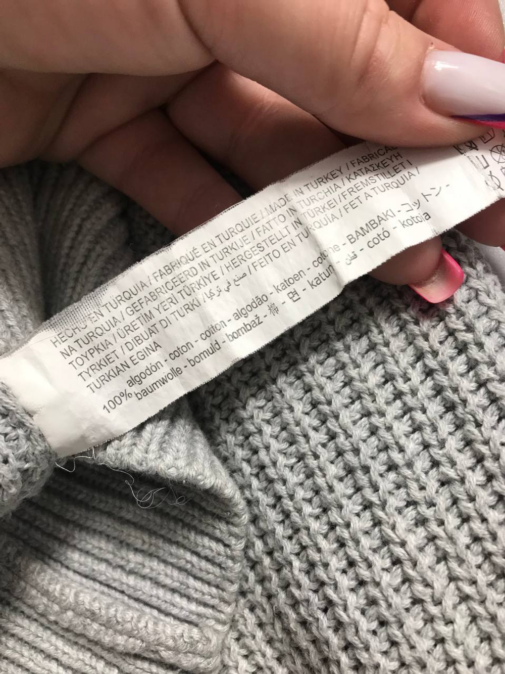 Кардиган Stradivarius с крупными пуговицами, маркировка S, визуально на 44 размер