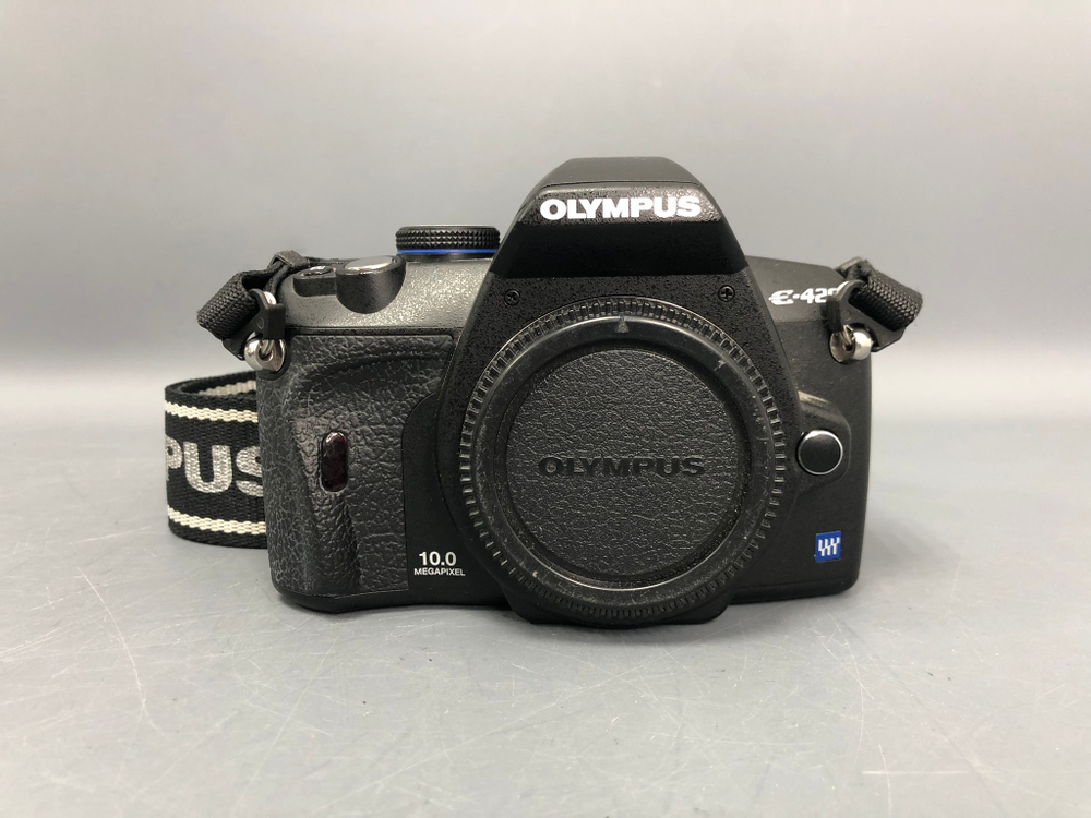 Olympus E-420 Body