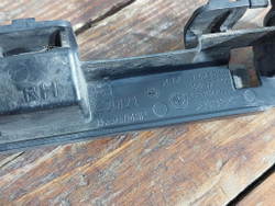 Кронштейн порога передний правый BMW 3-Series (G20) 18-нв Б/У Оригинал 51777428036