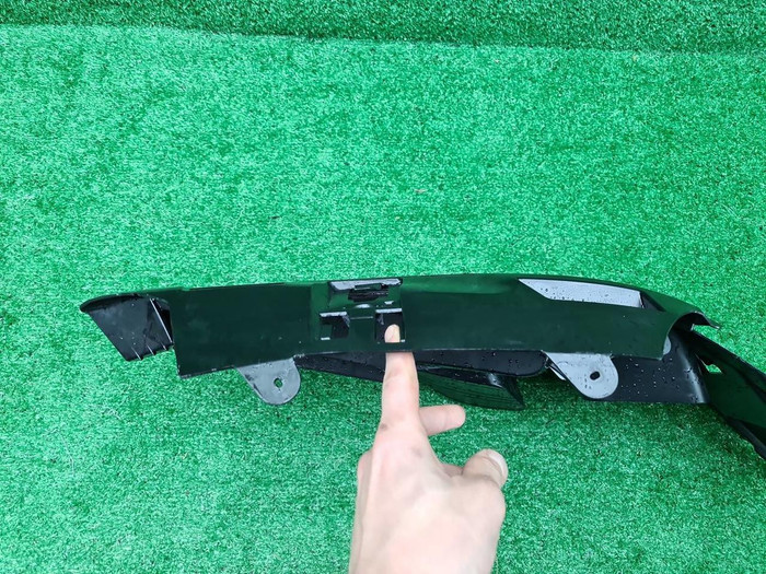 Кронштейн бампера RH Porsche 911 GT3 992 (21-нв)