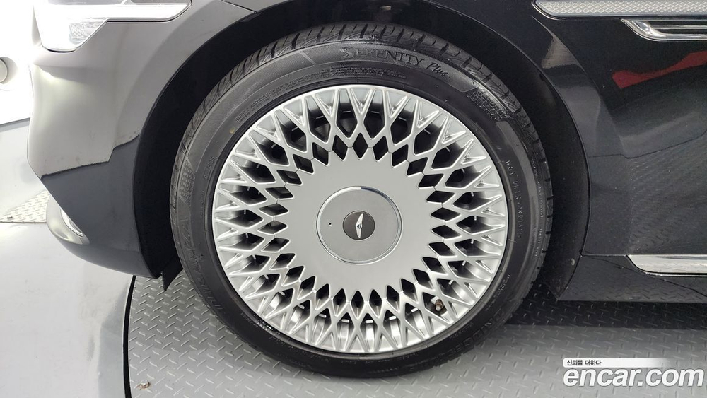 Genesis G90 3.3 T AWD (12.2019)