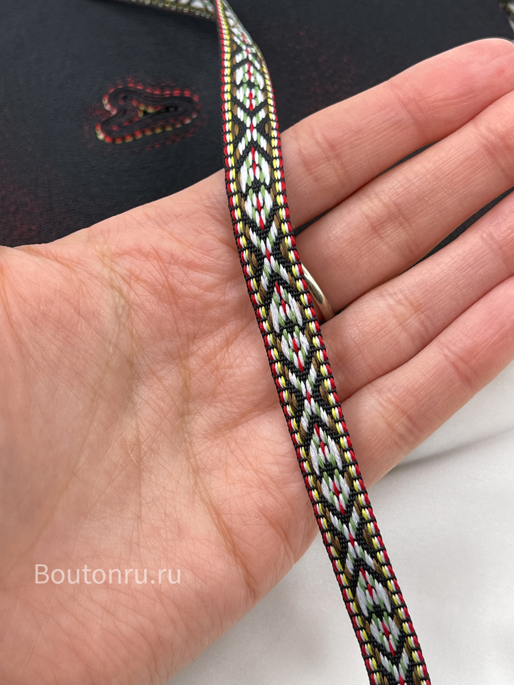 Тесьма жаккардовая (плетеная) разноцветная 1 см