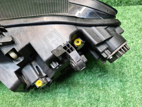 Фара правая VW ID.4 (2020-н.в.) LED