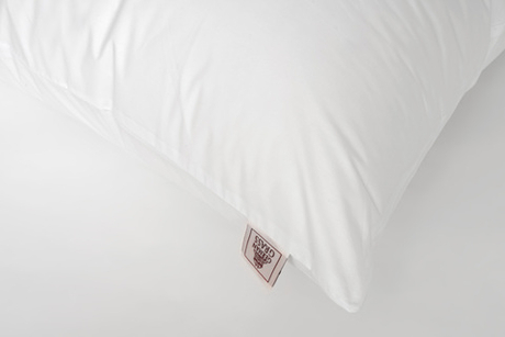 Защитный наперник на молнии 70х70 German Grass белый