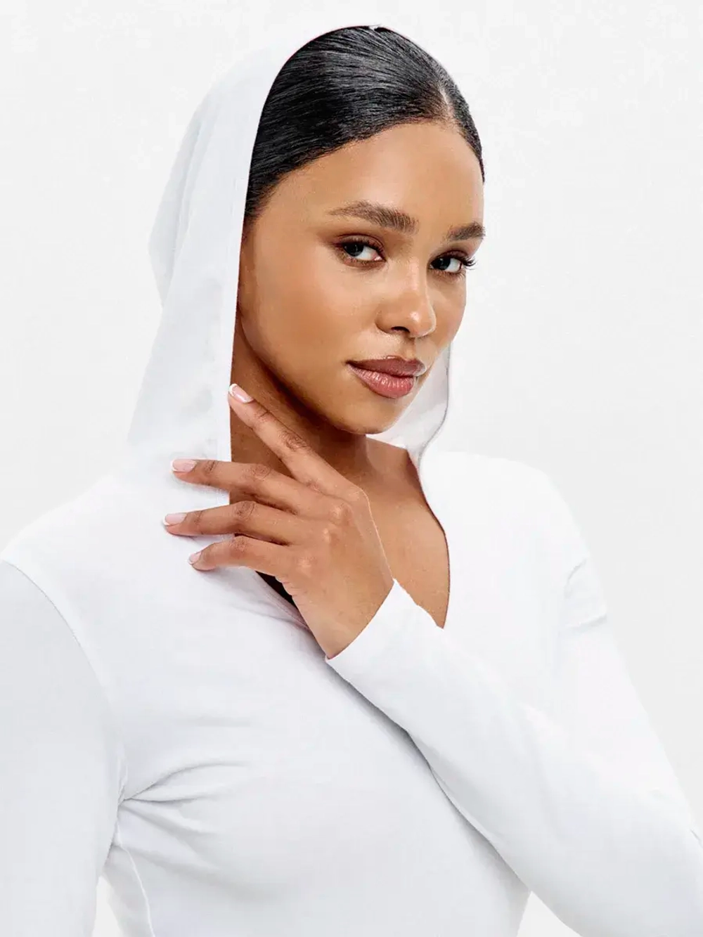 Лонгслив с капюшоном