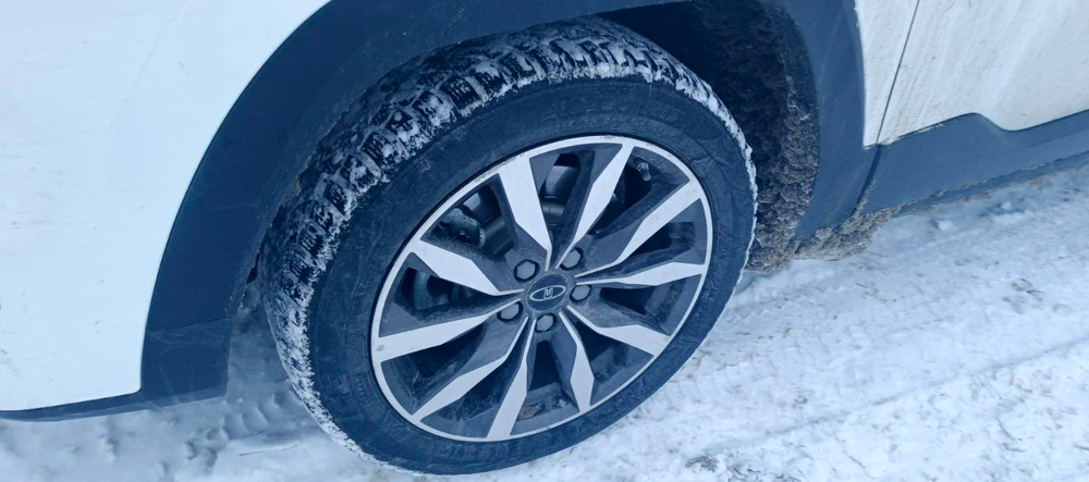 Москвич 3 1,5 CVT Стандарт