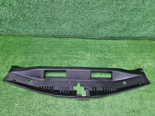 Кожух замка капота Toyota Camry xv70 (2017-н.в.)