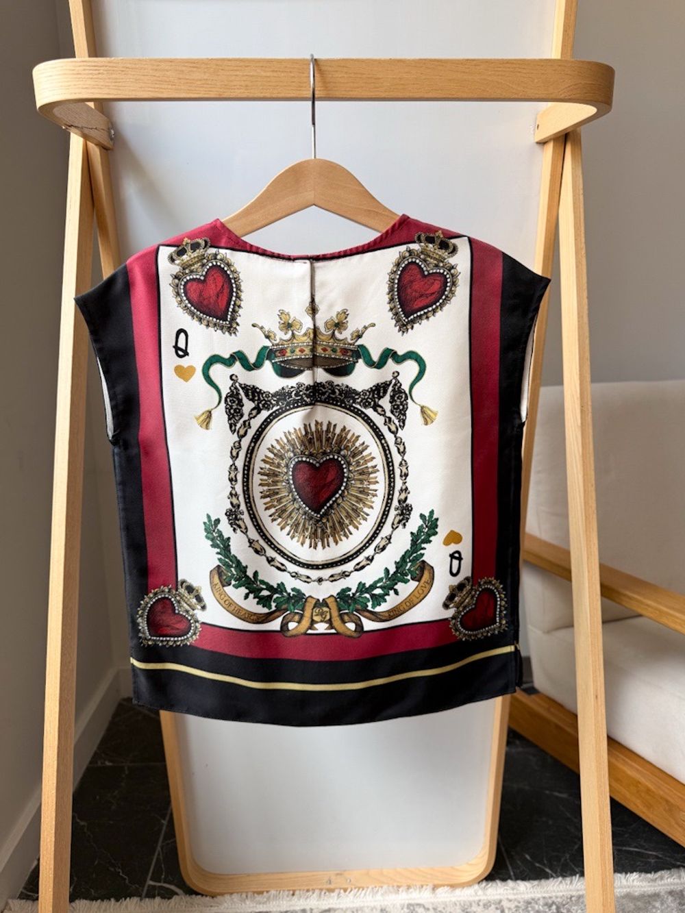 Шелковый костюм Dolce&Gabbana, 98