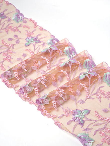 Вышивка на сетке телесная с мультиколор неэластичная ширина 23 см ОТРЕЗЫ