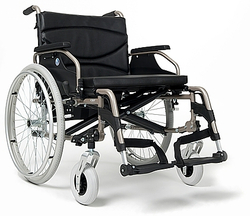 Кресло-коляска  механическое Vermeiren V300 XL повышенной грузоподъёмности  170 кг