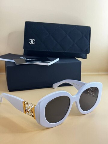 Солнцезащитные очки CHANEL