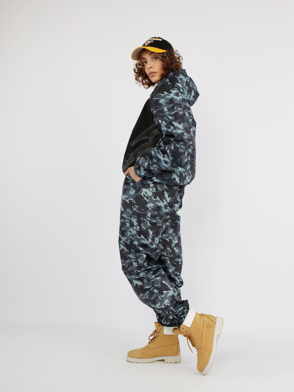 Костюм для активного отдыха Prival Ветровлагозащитный, женский, чёрный + кмф Город