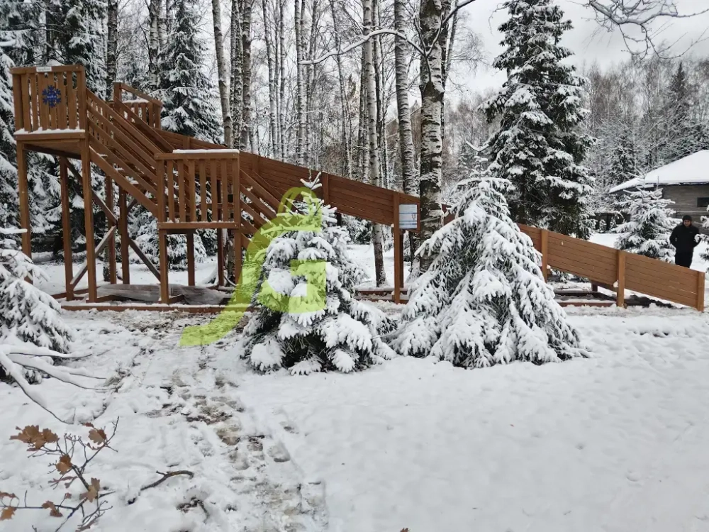 Зимняя горка Snow Fox, скат 10 м