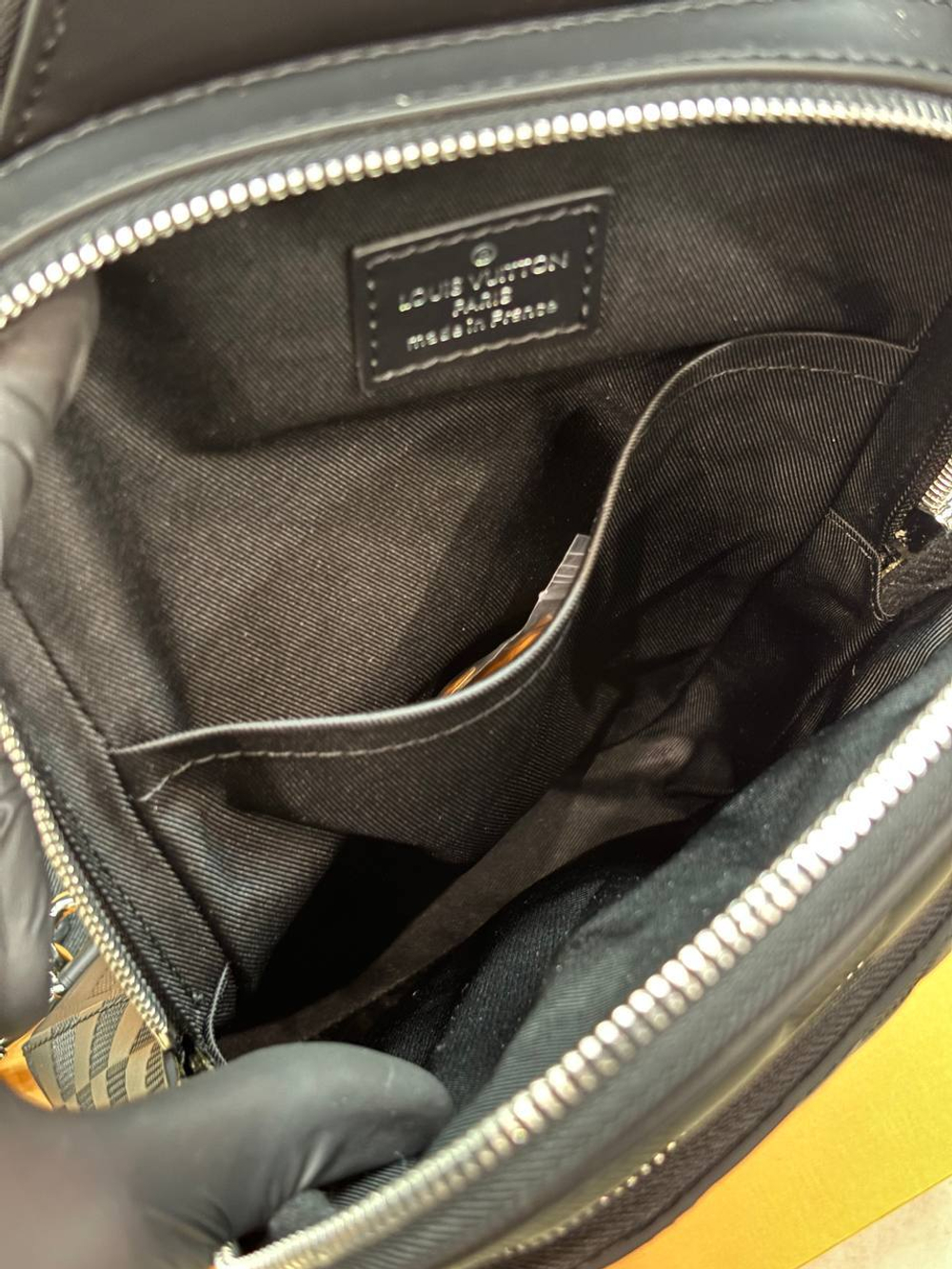 Слинг Louis Vuitton