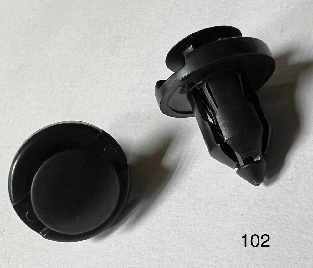 Клипса иномарка  Код- 102 (20шт/уп)