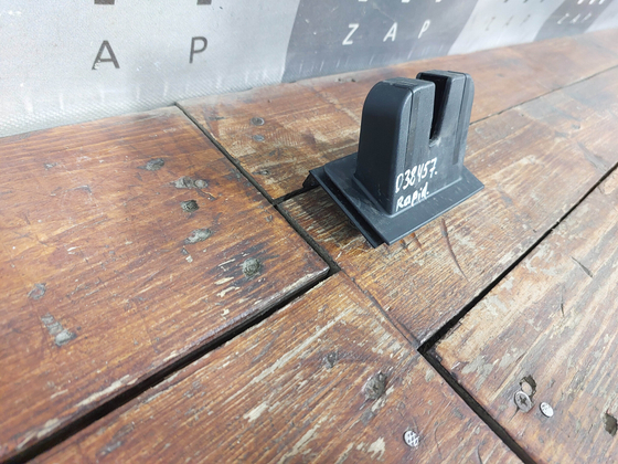 Кожух замка багажника Skoda Rapid 1 12-20 Б/У Оригинал 5JA827520