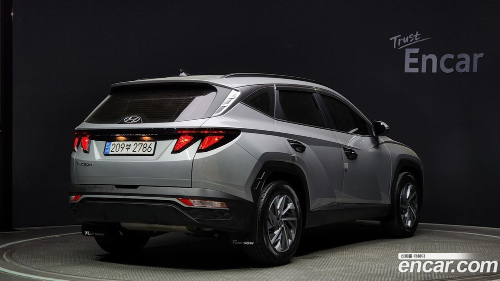Hyundai Tucson Hybrid (NX4) Premium 2WD (03.2023)