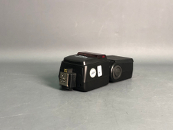 Nikon SB-600