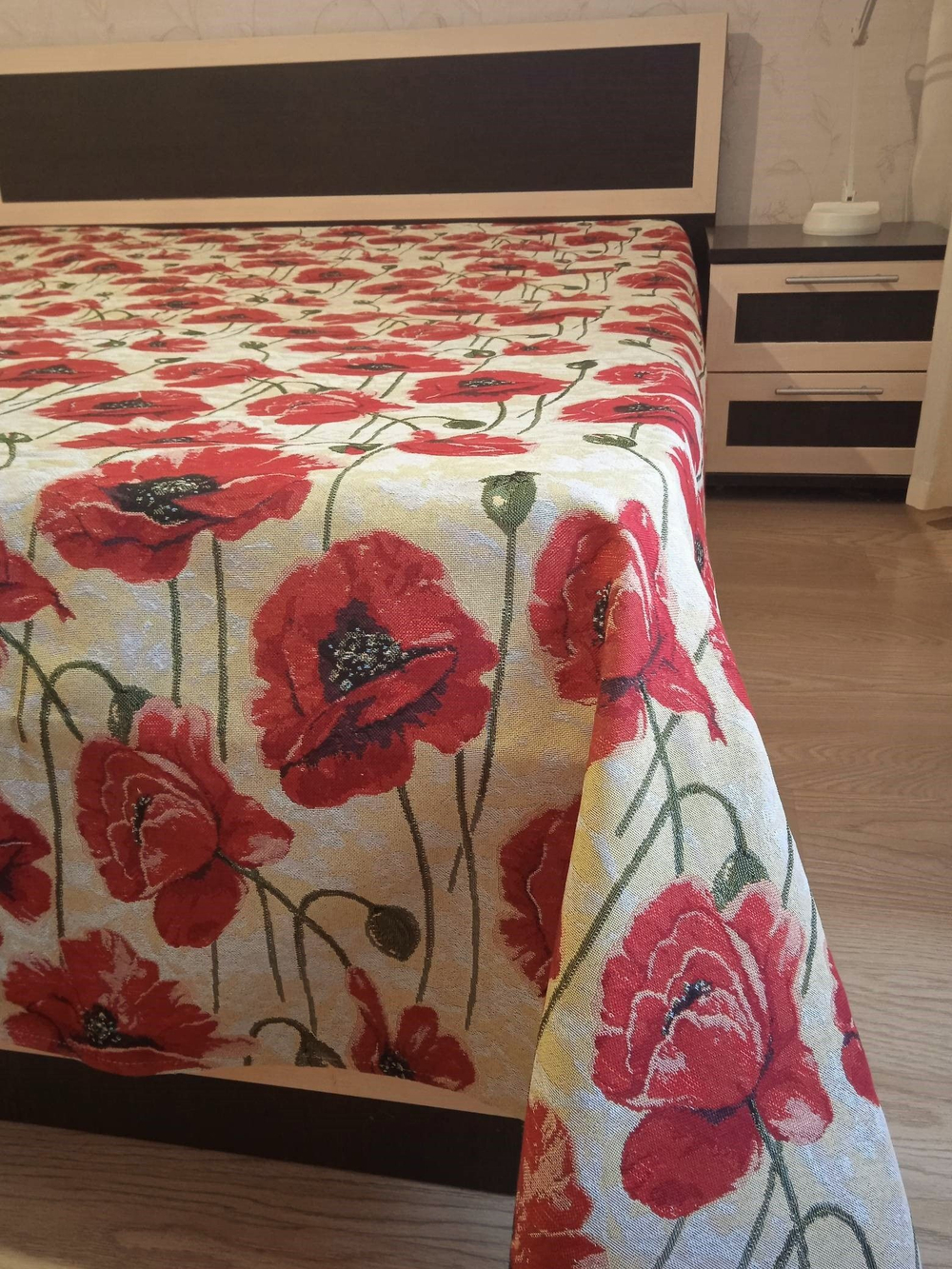 Покрывало гобеленовое Маки евро (240х200)