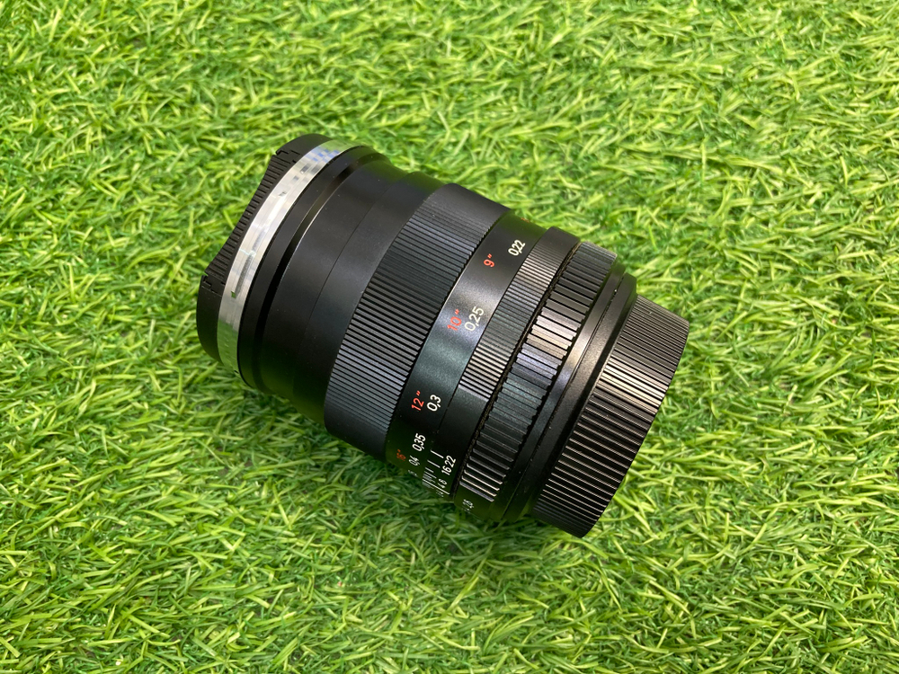Carl Zeiss Distagon T* 25mm 2.8 ZK for Pentax
