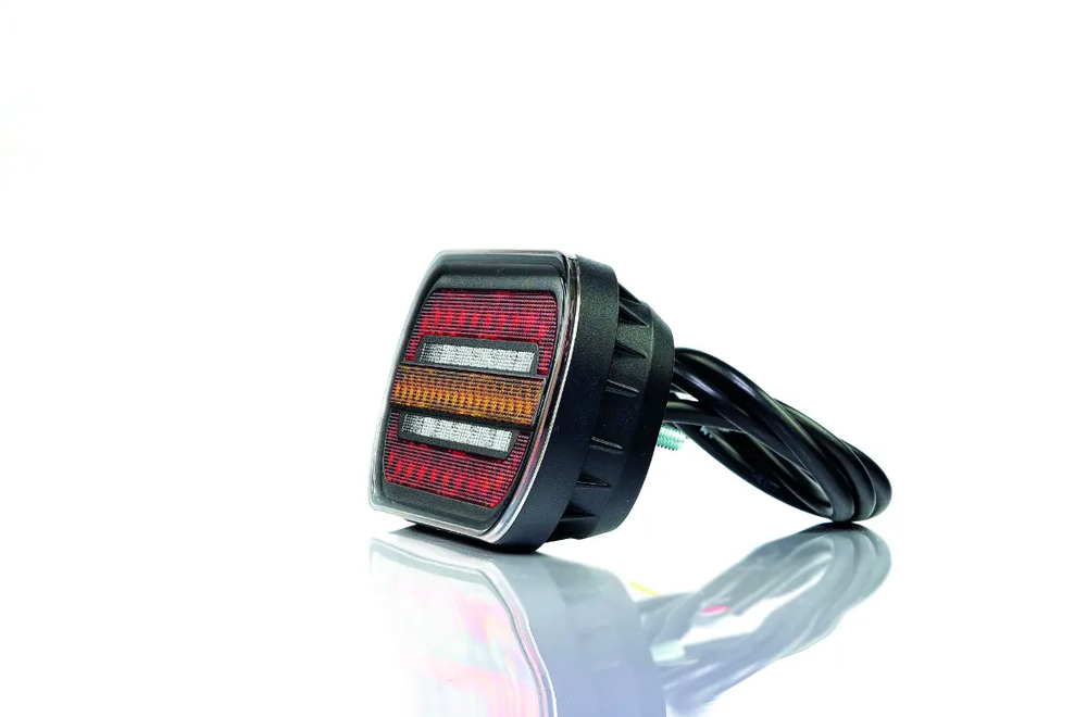 Фонарь задний Fristom FT-320 LED DI 3 функции 12/24 В