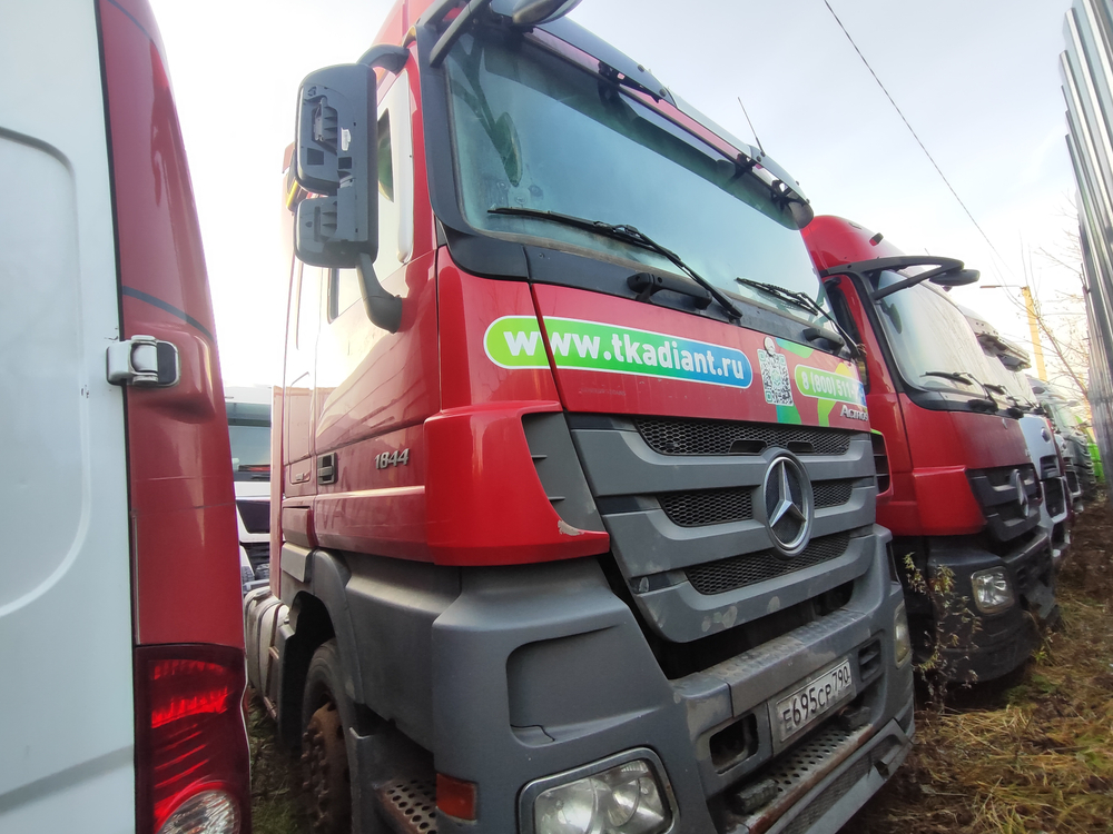 Mercedes-Benz ACTROS 4x2 Седельный тягач 1844 LS (Дизель/Газ, 11,9 л, 435 л.с., АТ)