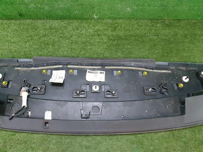 Спойлер крышки багажника Volvo XC90 2 (2014-н.в.)