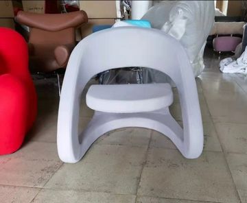 Дизайнерское кресло Tongue Armchair