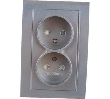 Розетка двухместная "UNIVersal" серия "Бриллиант" б/з, с/у, з/ш, 16А, 220В, серебро (еврослот) (HU19