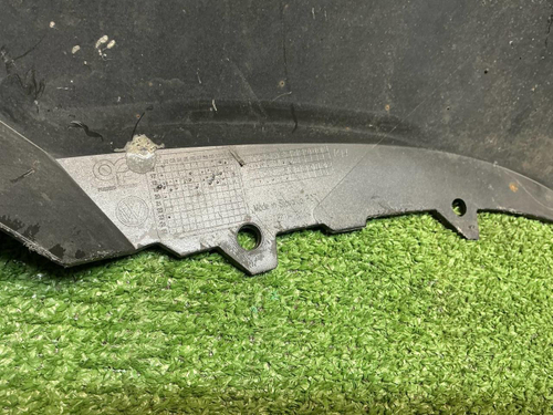 Накладка переднего бампера VW Touareg 3 (18-23)