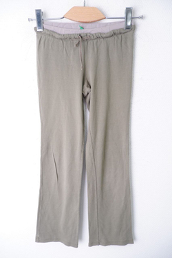 Брюки Benetton  трикотажные на 8-9 лет