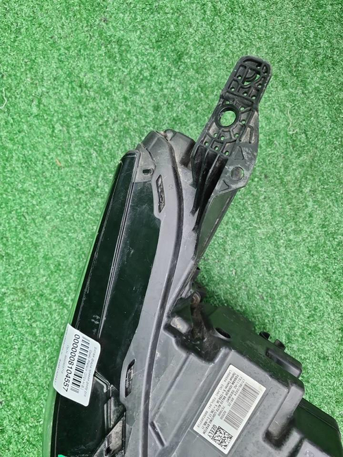 Фара правая Geely Preface (2024-н.в.) LED