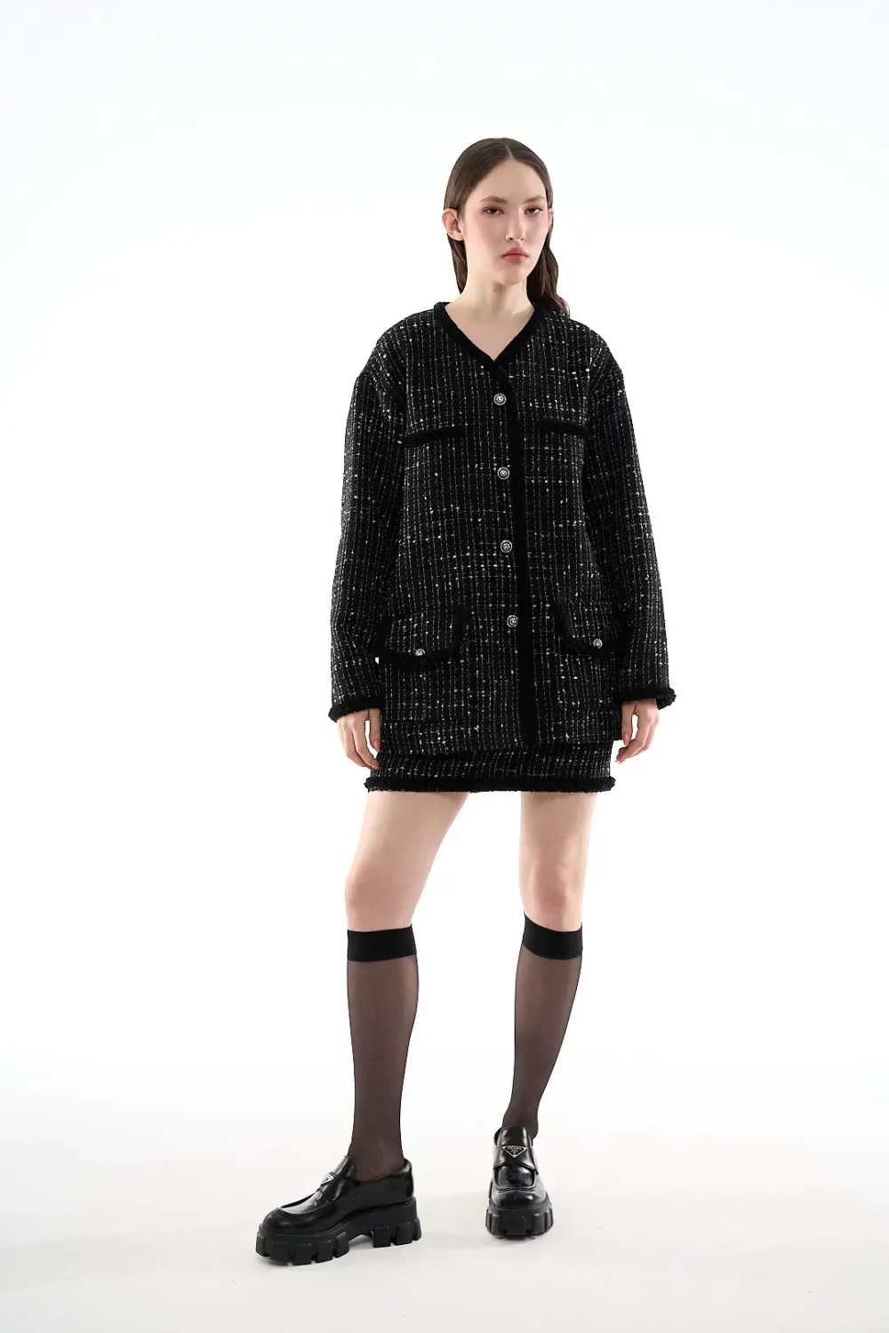 Прямая юбка-мини черная