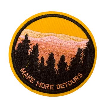 Нашивка на рюкзак и на одежду. Make More Detours
