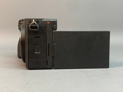 Sony Alpha A6700 4020 кадров
