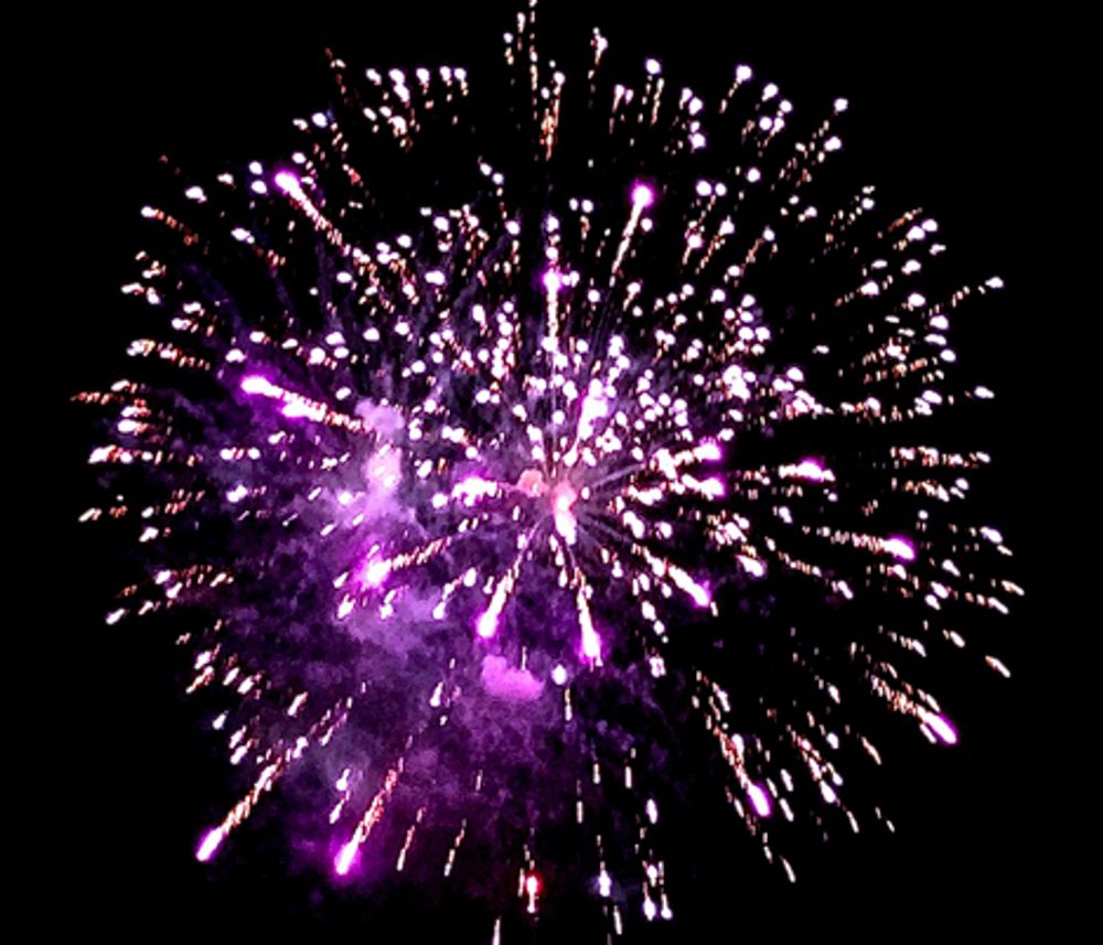 Батарея салютов "GOLDEN SPIDER"  0,8"/100 залпов