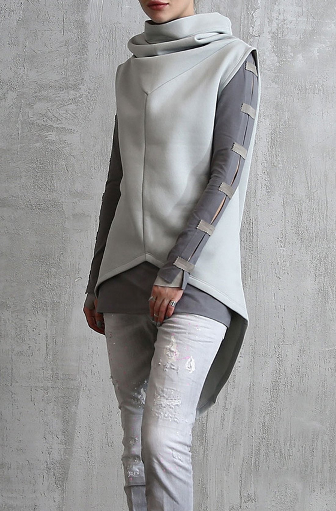 Безрукавка "Umi Cut Silver"