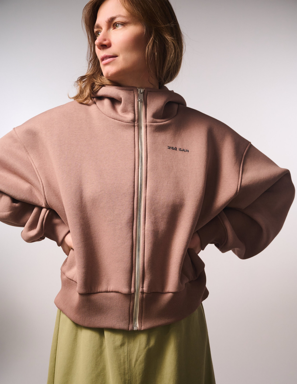 Худи на молнии укороченная с начесом, "Кофе с молоком"