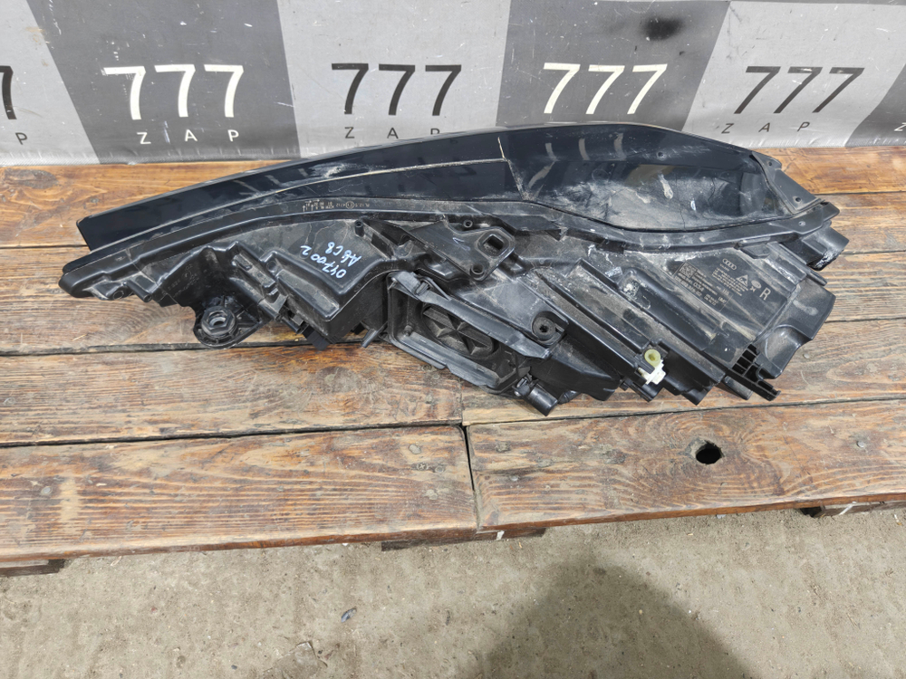 Фара правая LED Audi A6 (C8) 18-23 Б/У Оригинал 4K0941034