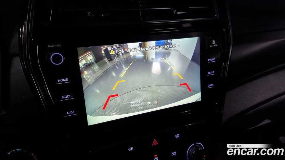 KG Mobility (Ssangyong) Very New Tivoli Бензин 1.5 2WD (12.2019)