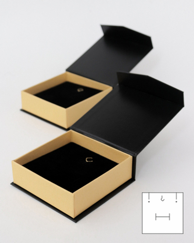 Футляр картонный, серия "РОМЕО", 90х90х31 мм