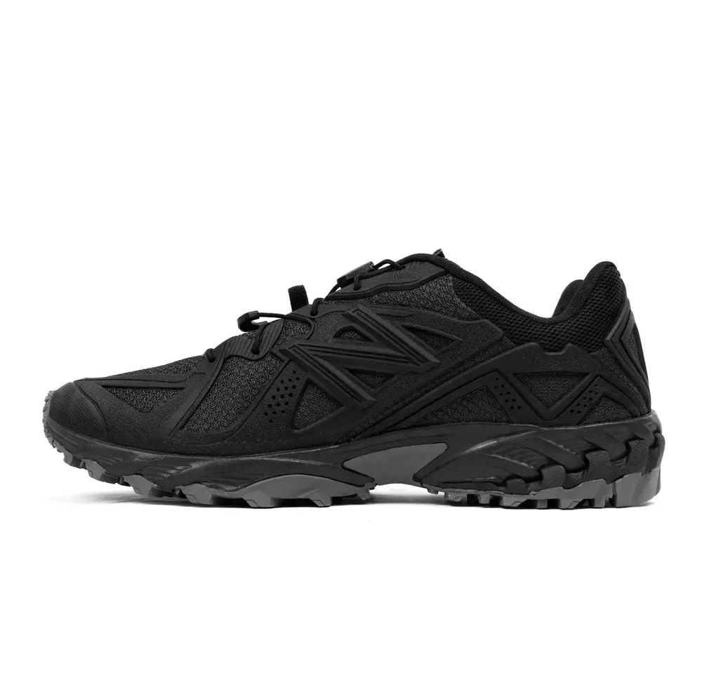 New Balance 610 ‘Molded Pack – Black’