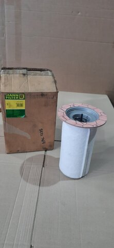 Фильтр масляный сепаратор Mann 4930155361